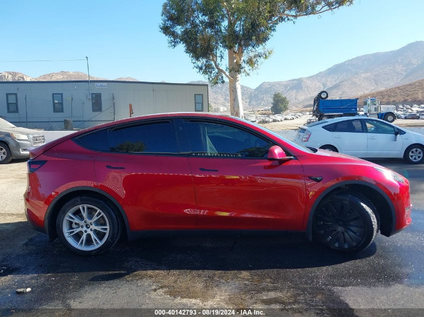 2024 Tesla Model Y Long Range Dual Motor All-Wheel Drive VIN: 7SAYGDEE8RF090574 Lot: 40142793