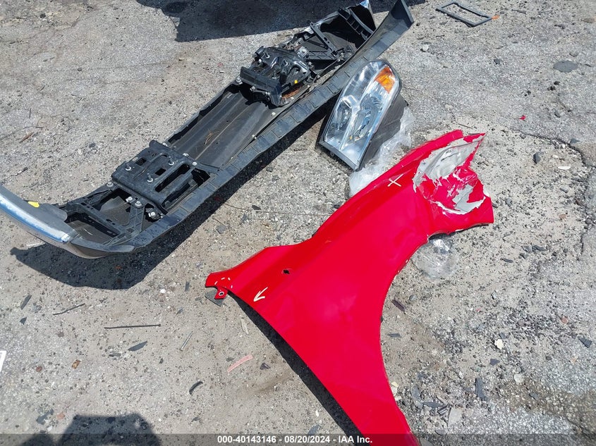 2022 RAM 1500 CLASSIC SLT  4X2 5'7 BOX - 1C6RR6LG5NS203543