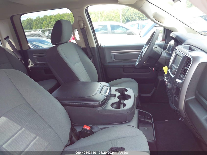 2022 RAM 1500 CLASSIC SLT  4X2 5'7 BOX - 1C6RR6LG5NS203543