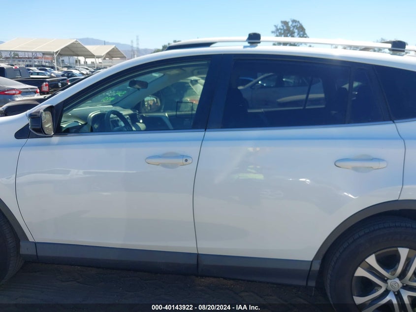 2016 TOYOTA RAV4 LE - JTMZFREV8GJ087634