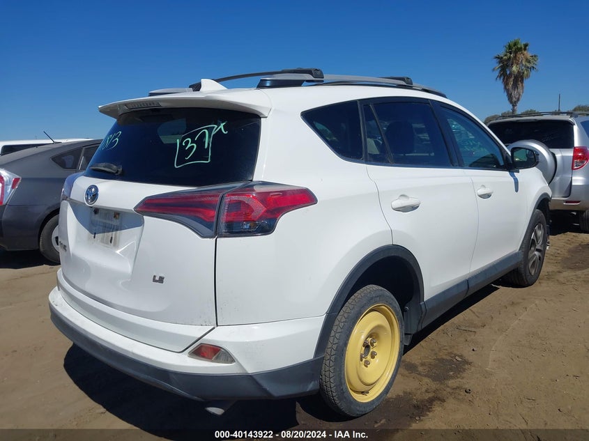 2016 TOYOTA RAV4 LE - JTMZFREV8GJ087634
