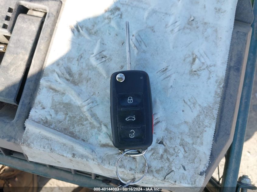 2014 Volkswagen Passat 1.8T Se VIN: 1VWBT7A31EC080283 Lot: 40144003