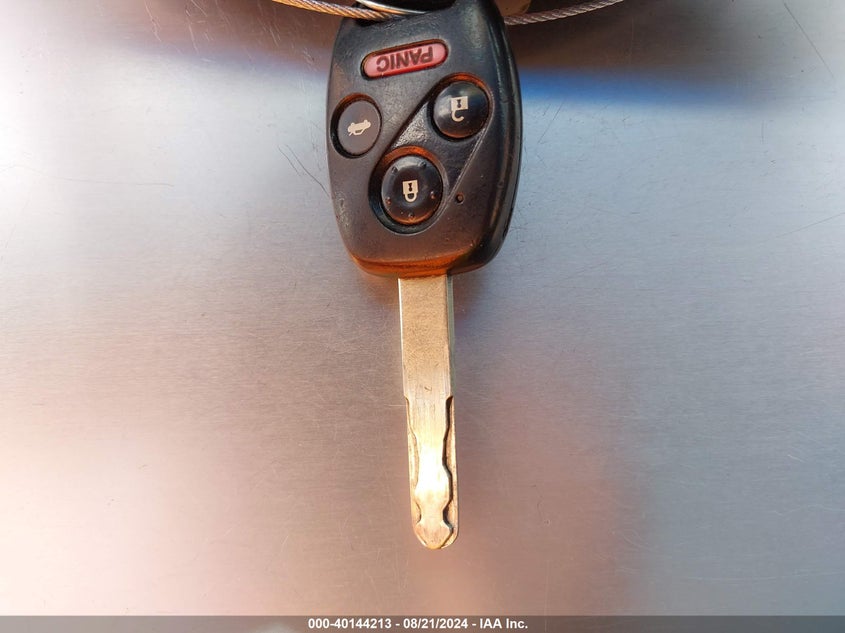 2010 Honda Accord 2.4 Ex-L VIN: 1HGCP2F88AA042060 Lot: 40144213