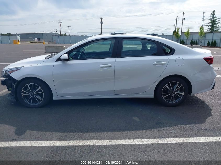 2023 Kia Forte Lxs VIN: 3KPF24AD9PE554040 Lot: 40144264