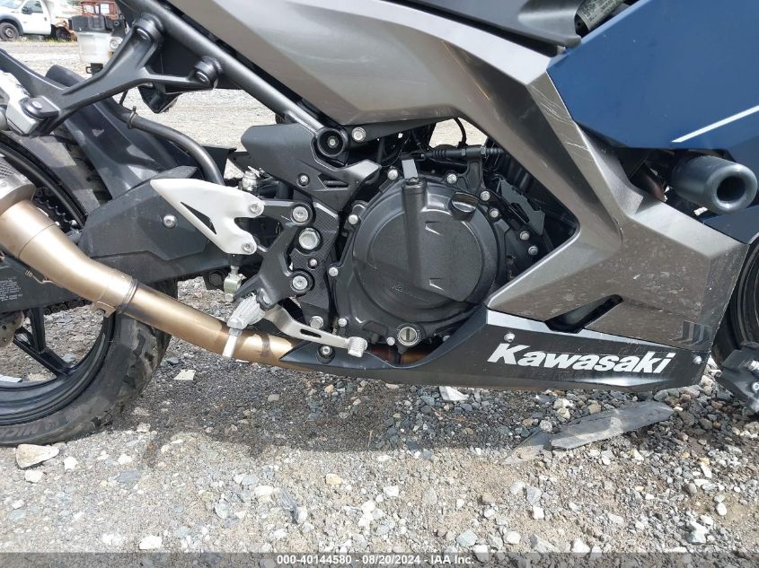 2022 Kawasaki Ex400 VIN: JKAEXKG1XNDAG8374 Lot: 40144580