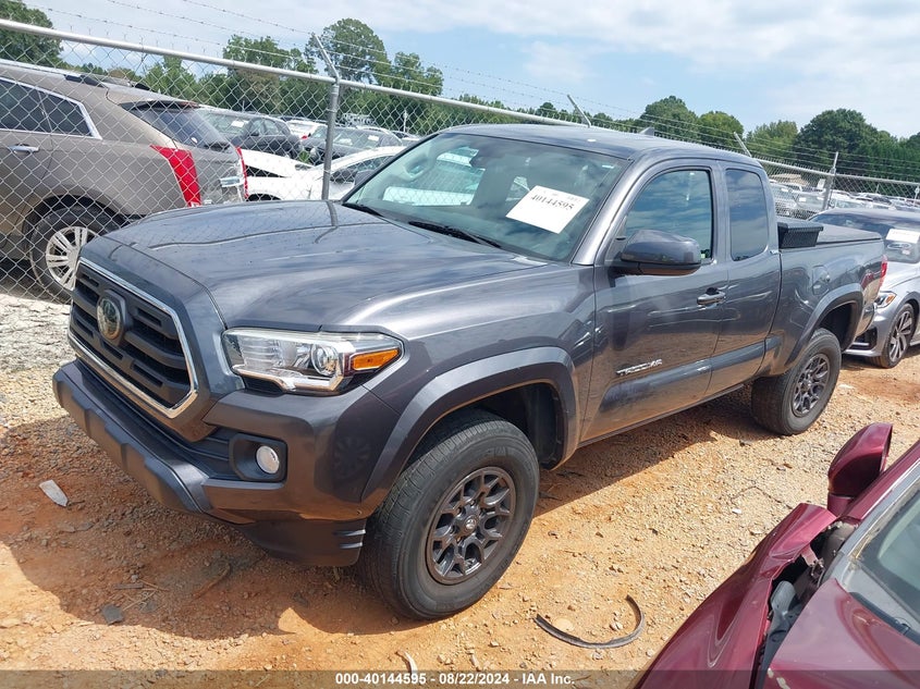 VIN 5TFRZ5CN4JX060227 2018 TOYOTA TACOMA SR5 V6