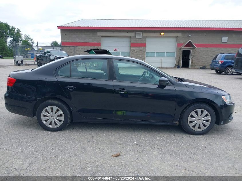 2011 Volkswagen Jetta 2.0L S VIN: 3VW2K7AJ3BM374828 Lot: 40144647