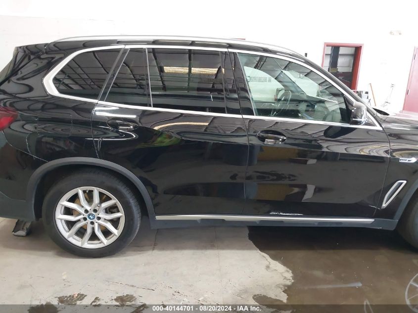 2022 BMW X5 Phev xDrive45E VIN: 5UXTA6C06N9K13030 Lot: 40144701