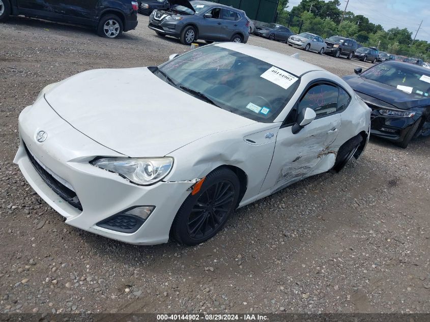 VIN JF1ZNAA15G8700815 2016 Scion FR-S no.2