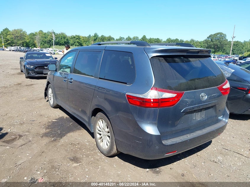 VIN 5TDYZ3DC9HS797209 2017 TOYOTA SIENNA XLE 8 PASSENGER