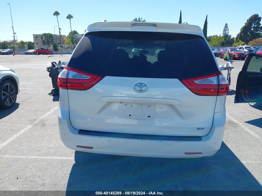 2015 Toyota Sienna Xle Premium 8 Passenger VIN: 5TDYK3DC0FS533832 Lot: 40145289