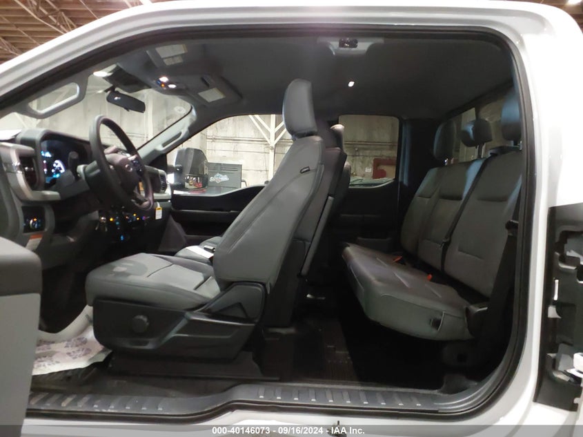 2024 Ford(VIN: 1FD0X5HT0REC42581