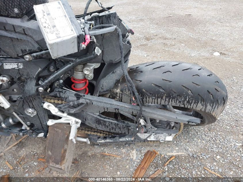 2022 BMW S 1000 Rr VIN: WB10E2304N6F98722 Lot: 40146365