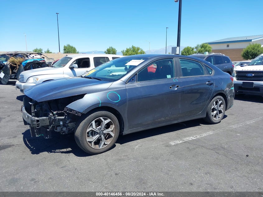 VIN 3KPF24AD4LE213042 2020 KIA FORTE LXS