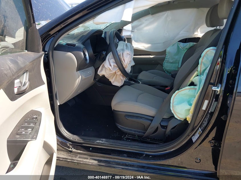 VIN 3KPF24AD4ME381572 2021 KIA FORTE LXS