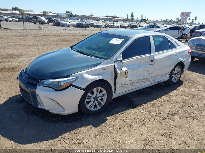 4T1BF1FK2HU621794 2017 TOYOTA CAMRY - Image 2