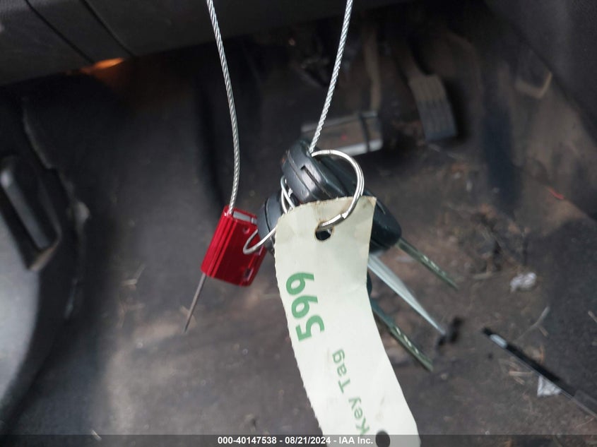 2013 FORD FOCUS SE - 1FADP3K26DL338655