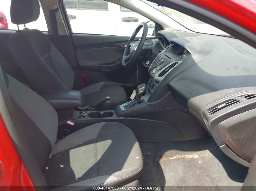 2013 FORD FOCUS SE - 1FADP3K26DL338655