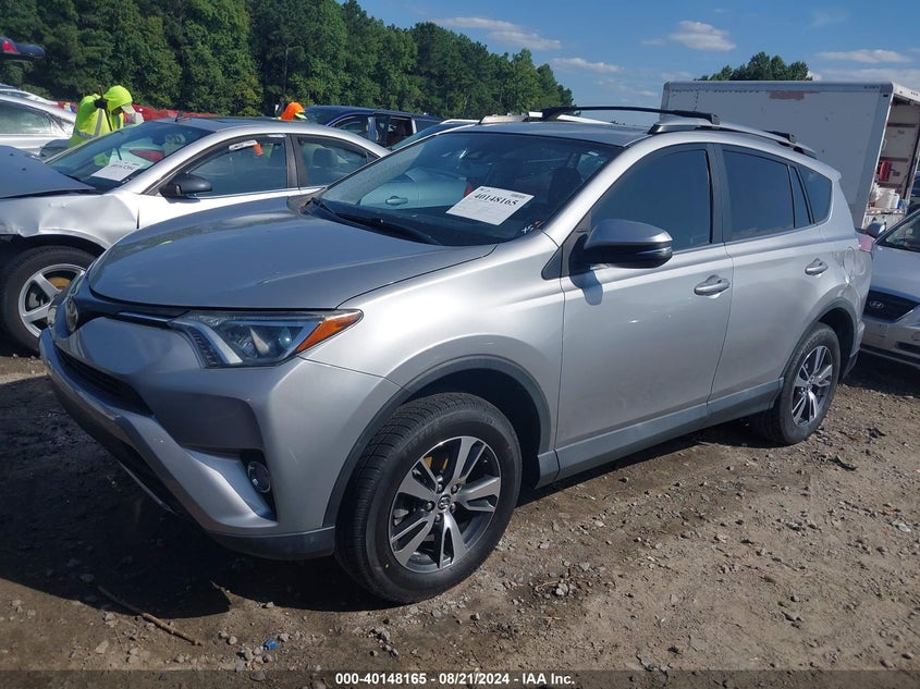 VIN 2T3WFREV1JW434653 2018 TOYOTA RAV4 XLE