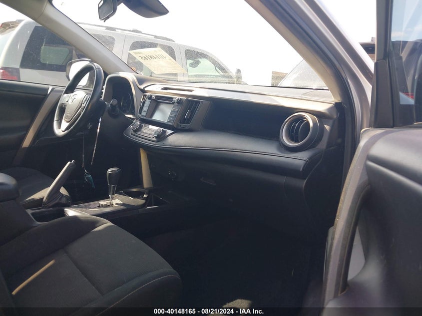 VIN 2T3WFREV1JW434653 2018 TOYOTA RAV4 XLE