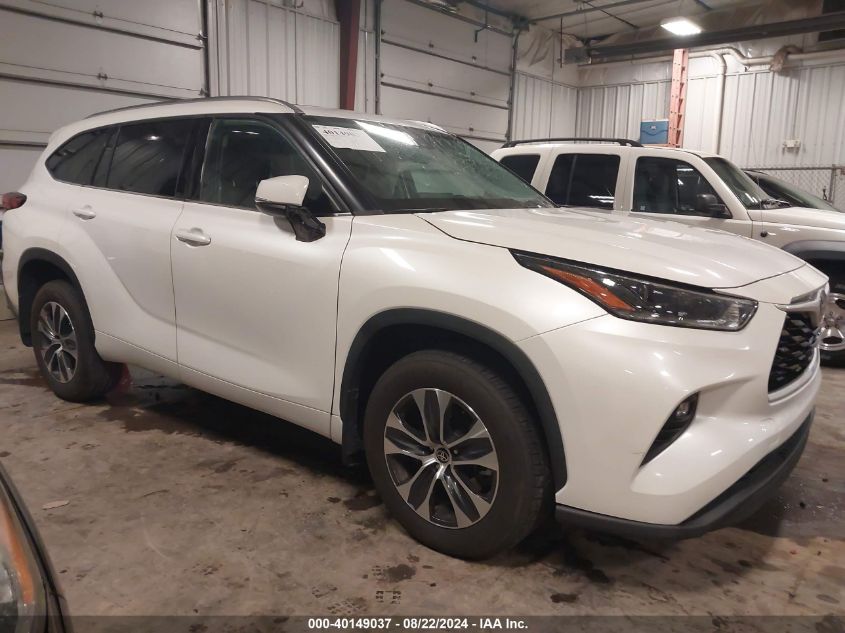 2021 TOYOTA HIGHLANDER XLE - 5TDHZRBH7MS094994