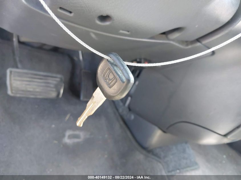 1999 Honda Cr-V Lx VIN: JHLRD1845XC074695 Lot: 40149132