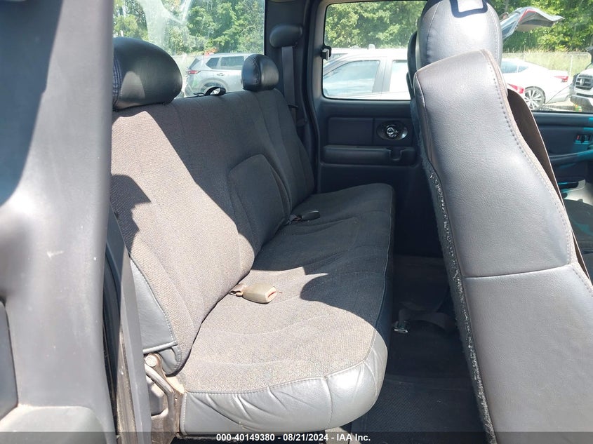 2001 Chevrolet Silverado 1500 VIN: 2GCEC19VX11275690 Lot: 40149380