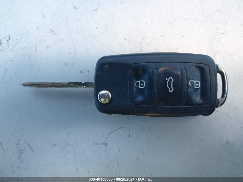 2014 Volkswagen Passat 1.8T Wolfsburg Edition VIN: 1VWAS7A33EC119597 Lot: 40150008