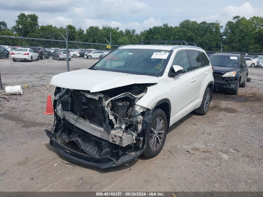 5TDJZRFH9HS517771 2017 TOYOTA HIGHLANDER - Image 2