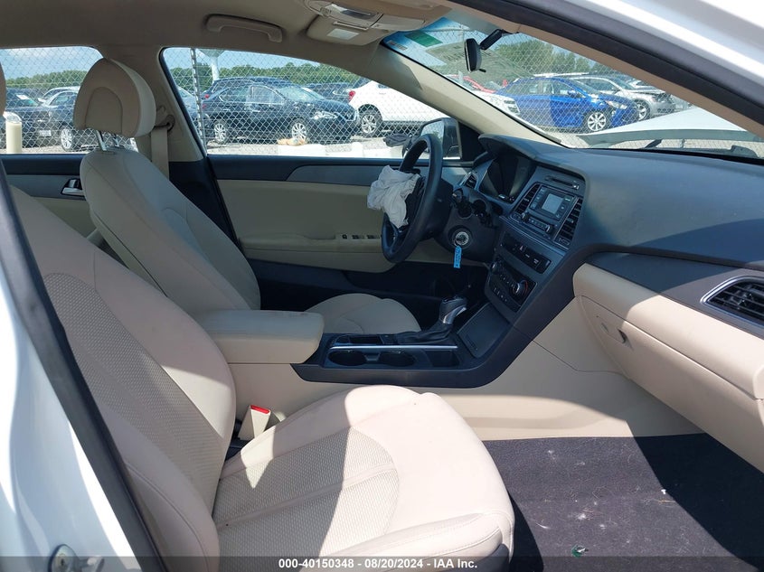VIN 5NPE24AFXHH588367 2017 HYUNDAI SONATA