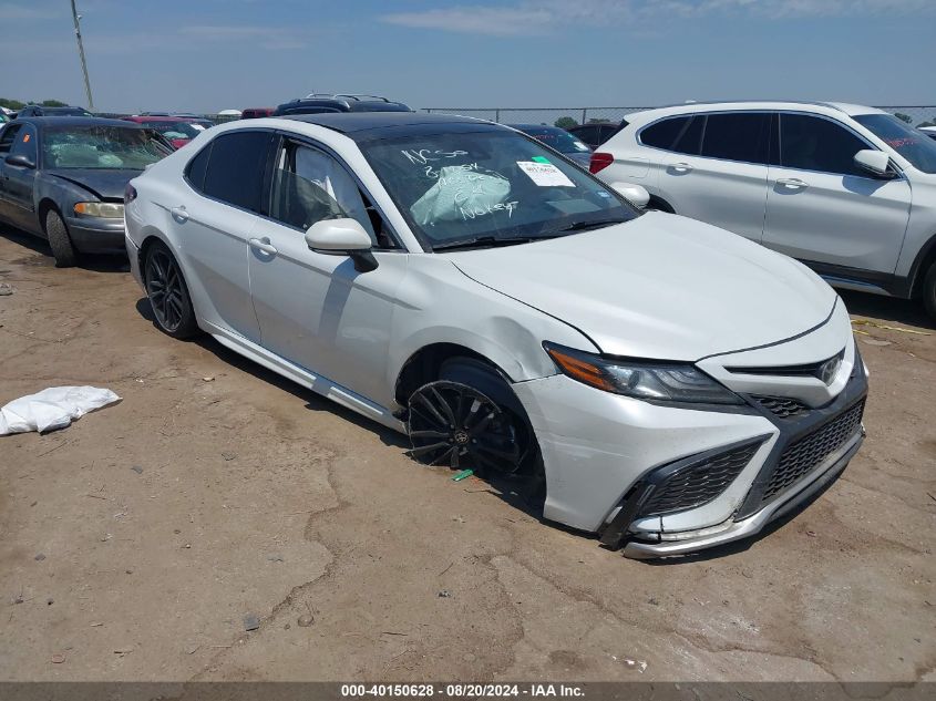 4T1K61AK8MU586406 2021 TOYOTA CAMRY - Image 1