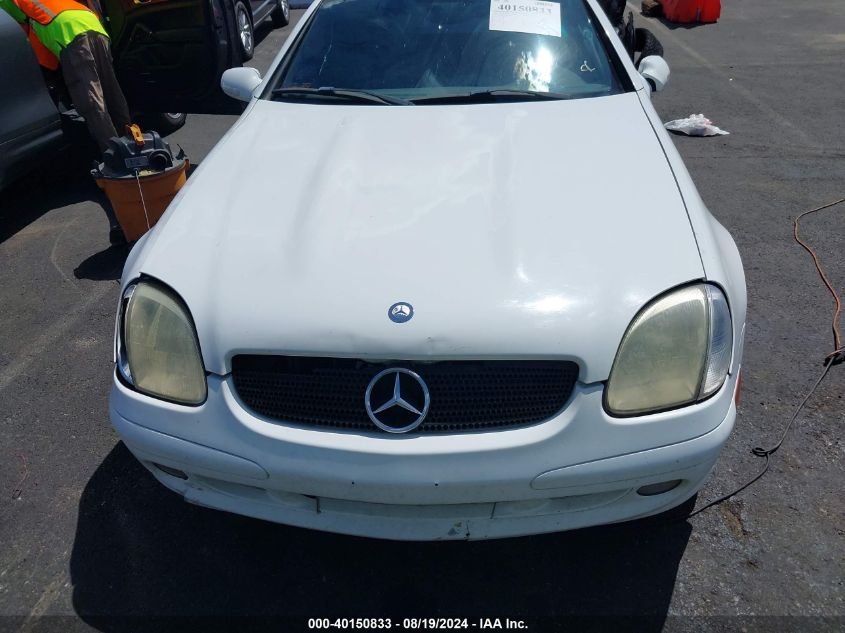 2001 Mercedes-Benz Slk 320 VIN: WDBKK65F61F190452 Lot: 40150833