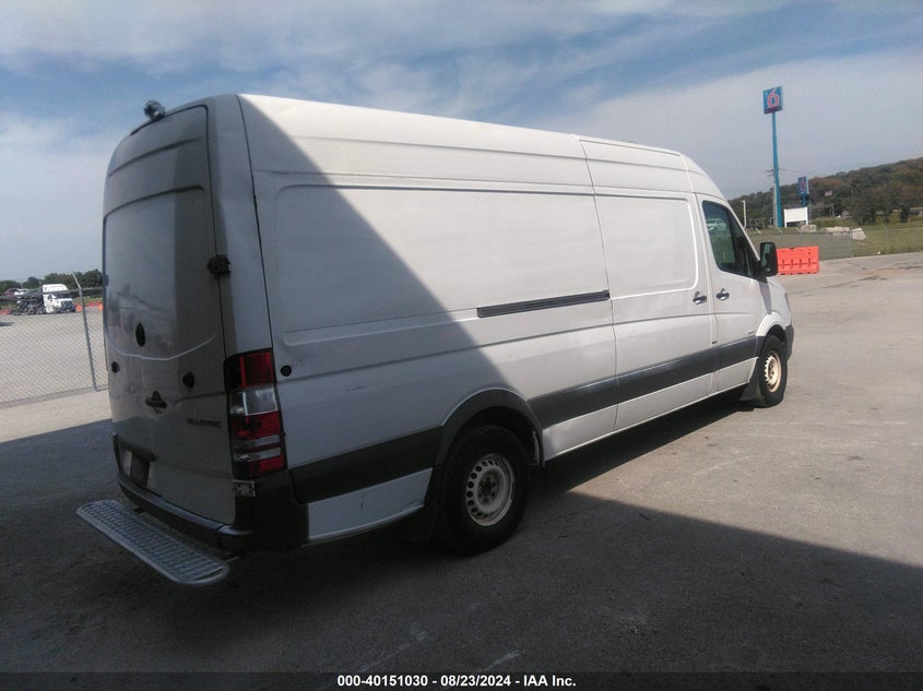 2016 Mercedes-Benz Sprinter 2500 High Roof/High Roof VIN: WD3PE8DDXGP246724 Lot: 40151030