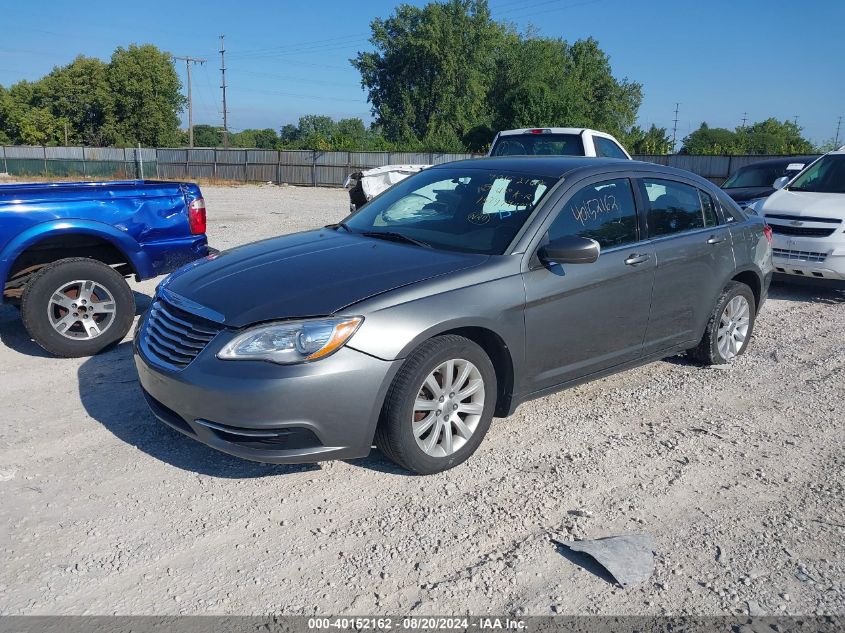 2013 Chrysler 200 Touring VIN: 1C3CCBBB4DN700258 Lot: 40152162