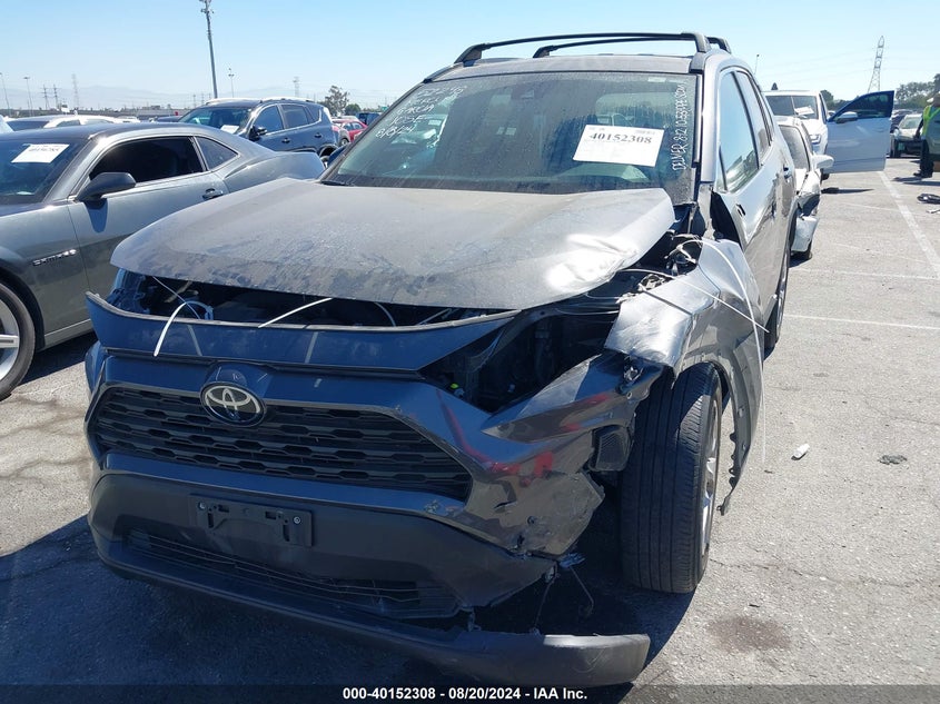 VIN 2T3K1RFV5KW004492 2019 TOYOTA RAV4 LE