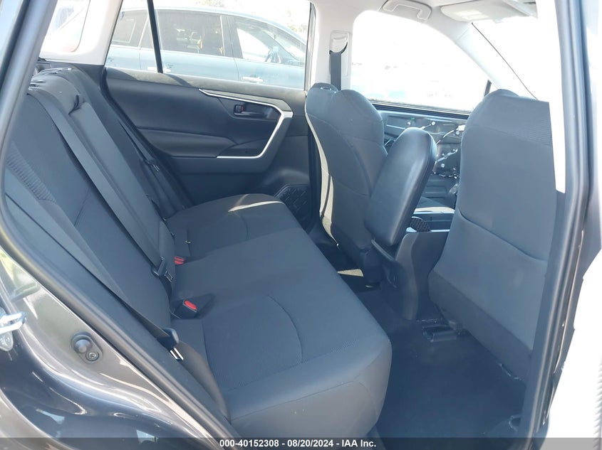 VIN 2T3K1RFV5KW004492 2019 TOYOTA RAV4 LE