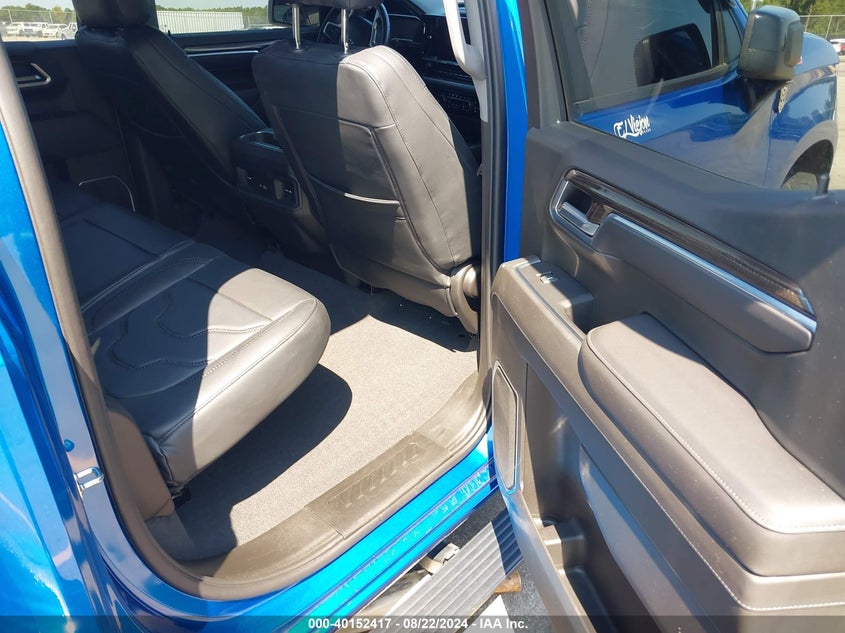 2022 CHEVROLET SILVERADO 1500 4WD  SHORT BED RST - 1GCUDEED4NZ601185