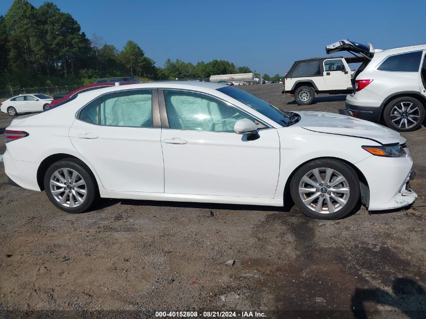 2018 Toyota Camry L/Le/Xle/Se/Xse VIN: 4T1B11HK0JU022491 Lot: 40152808