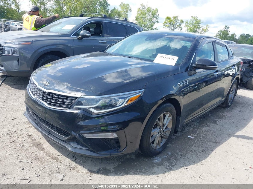 2019 KIA OPTIMA VIN: 5XXGT4L36KG350219