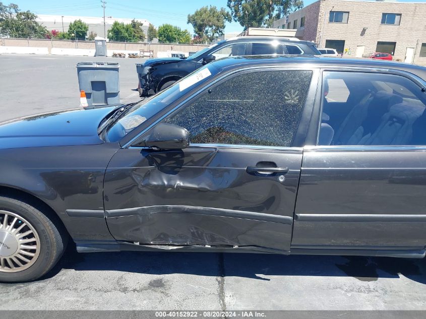 1991 Acura Legend L VIN: JH4KA7658MC015852 Lot: 40152922