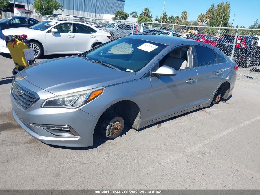 5NPE24AF5FH120639 2015 HYUNDAI SONATA - Image 2