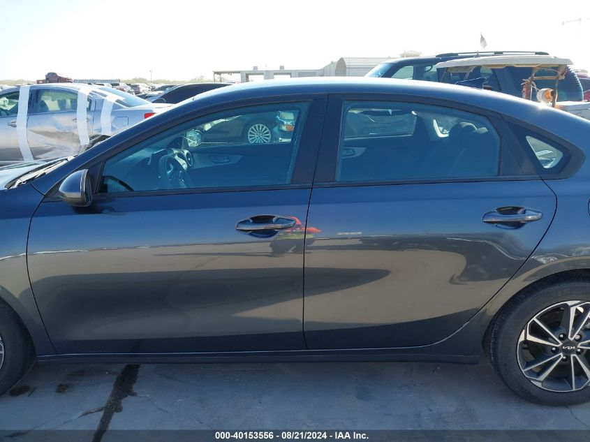 2022 Kia Forte Lxs VIN: 3KPF24AD8NE456632 Lot: 40153556