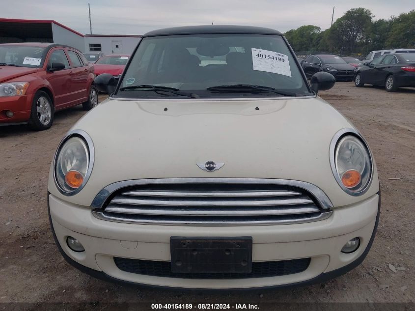 2009 Mini Cooper VIN: WMWMF335X9TU70926 Lot: 40154189