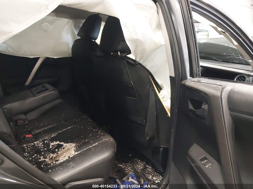 2018 TOYOTA RAV4 LE - JTMBFREV1JJ212918