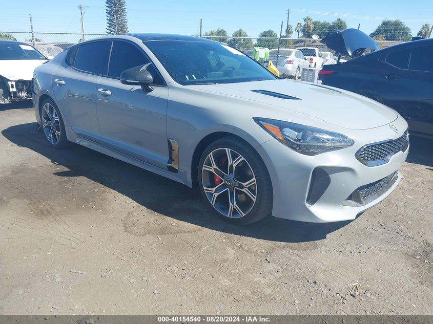 VIN KNAE45LC2J6029220 2018 KIA STINGER GT1