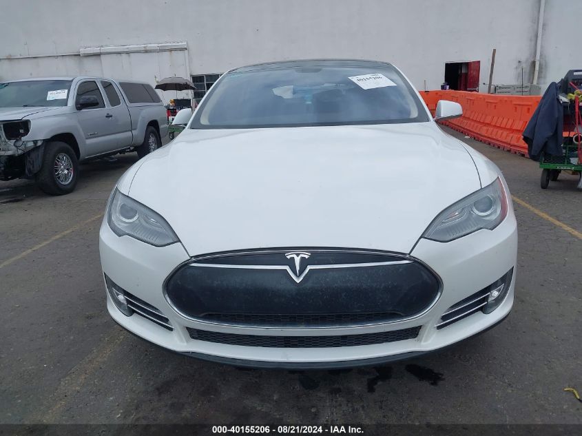 2012 Tesla Model S Performance/Signature Performance VIN: 5YJSA1DP8CFS00133 Lot: 40155206