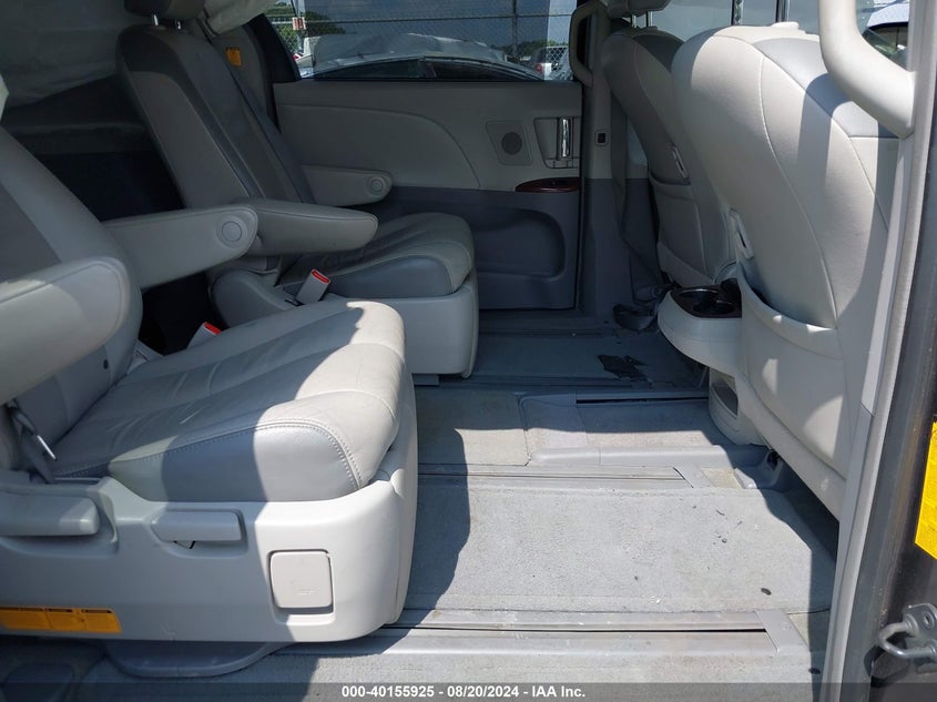 2012 Toyota Sienna Limited V6 7 Passenger VIN: 5TDYK3DC4CS233920 Lot: 40155925