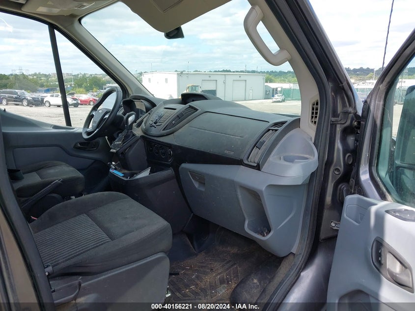 VIN 1FTYR2CM6JKB12827 2018 FORD TRANSIT-250