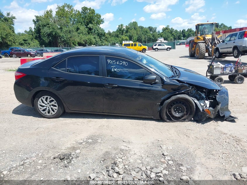 VIN 5YFBURHE2KP933666 2019 TOYOTA COROLLA LE