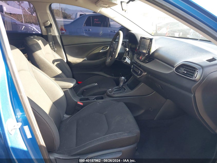 VIN KMHH35LE1JU028815 2018 HYUNDAI ELANTRA GT